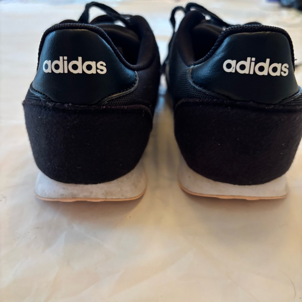 Adidas V Racer Sneakers Black White SZ 7.5 Worn 1X - Picture 6 of 15